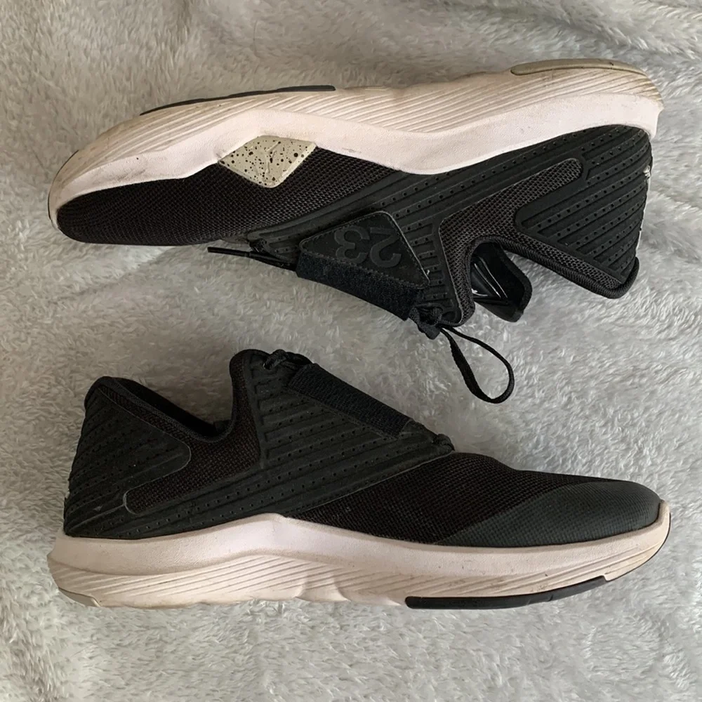 Nike The Jordan Relentless Basketball Shoes 10.5